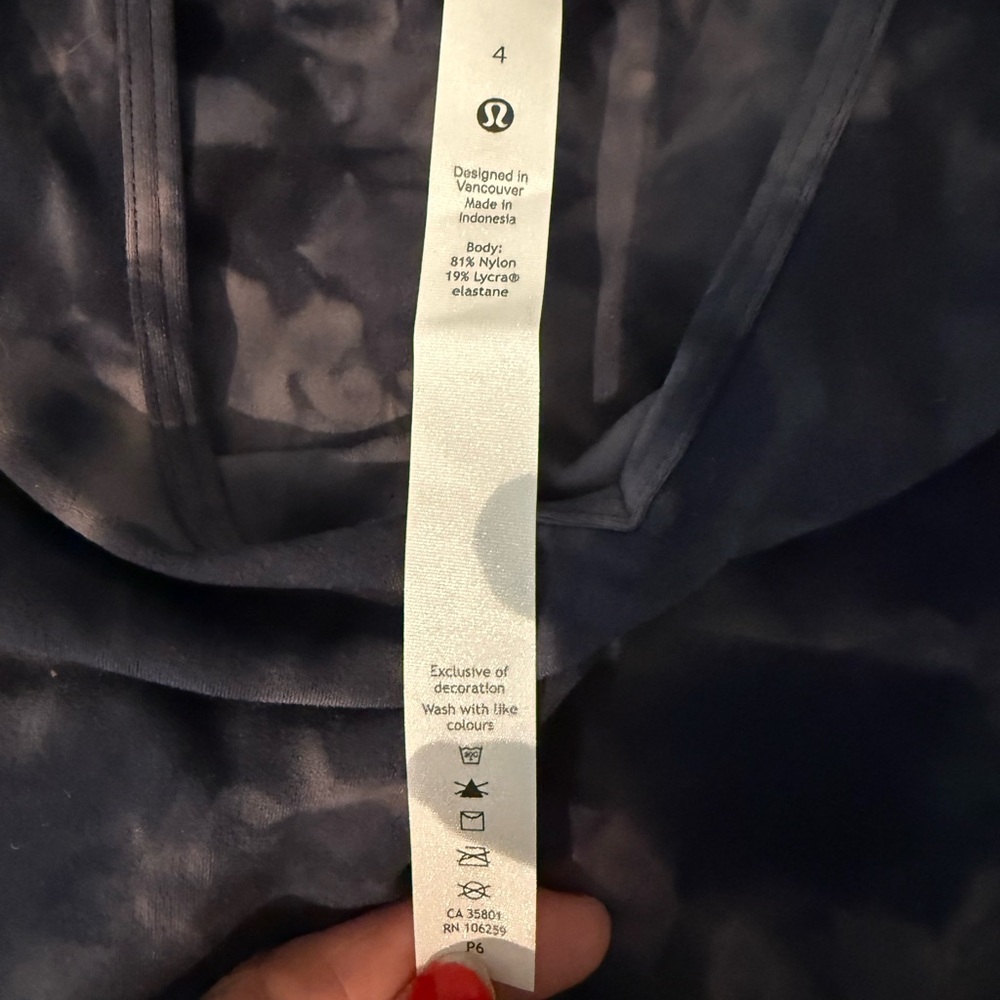 NWT Lululemon Align Crop Tee Size 4 - Picture 3 of 4